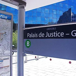 rent4night-grenoble-europole.hotels-rhonealpes.com/
